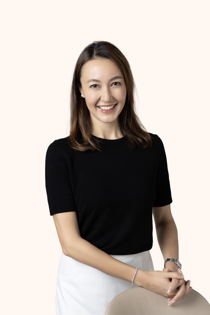 Anita Davis Headshot
